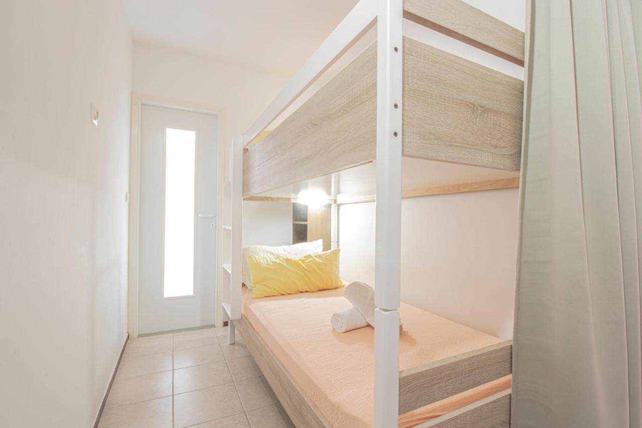 Ferienwohnung Galapagus Privat Beach & Boat Dock Metajna Exterior foto