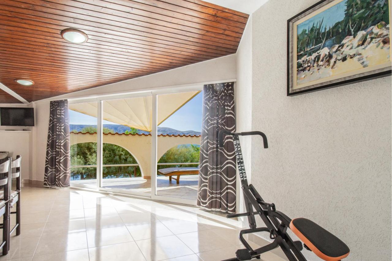 Ferienwohnung Galapagus Privat Beach & Boat Dock Metajna Exterior foto