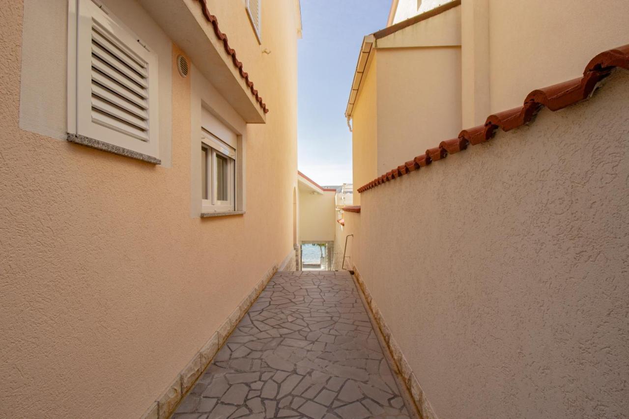 Ferienwohnung Galapagus Privat Beach & Boat Dock Metajna Exterior foto